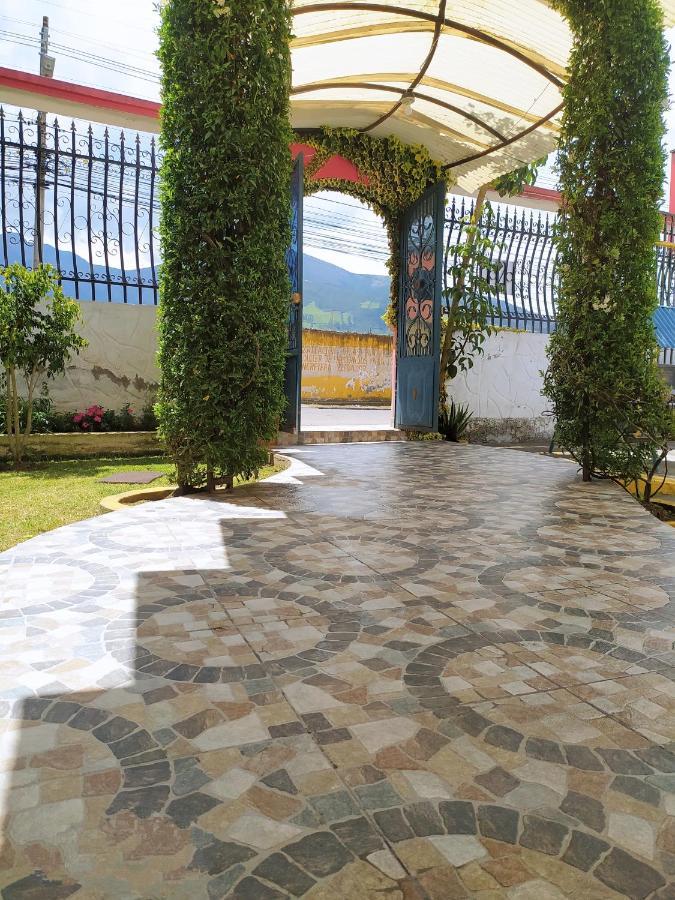 Hospedaje Encanto Del Lago Gonzales Suarez Exterior photo